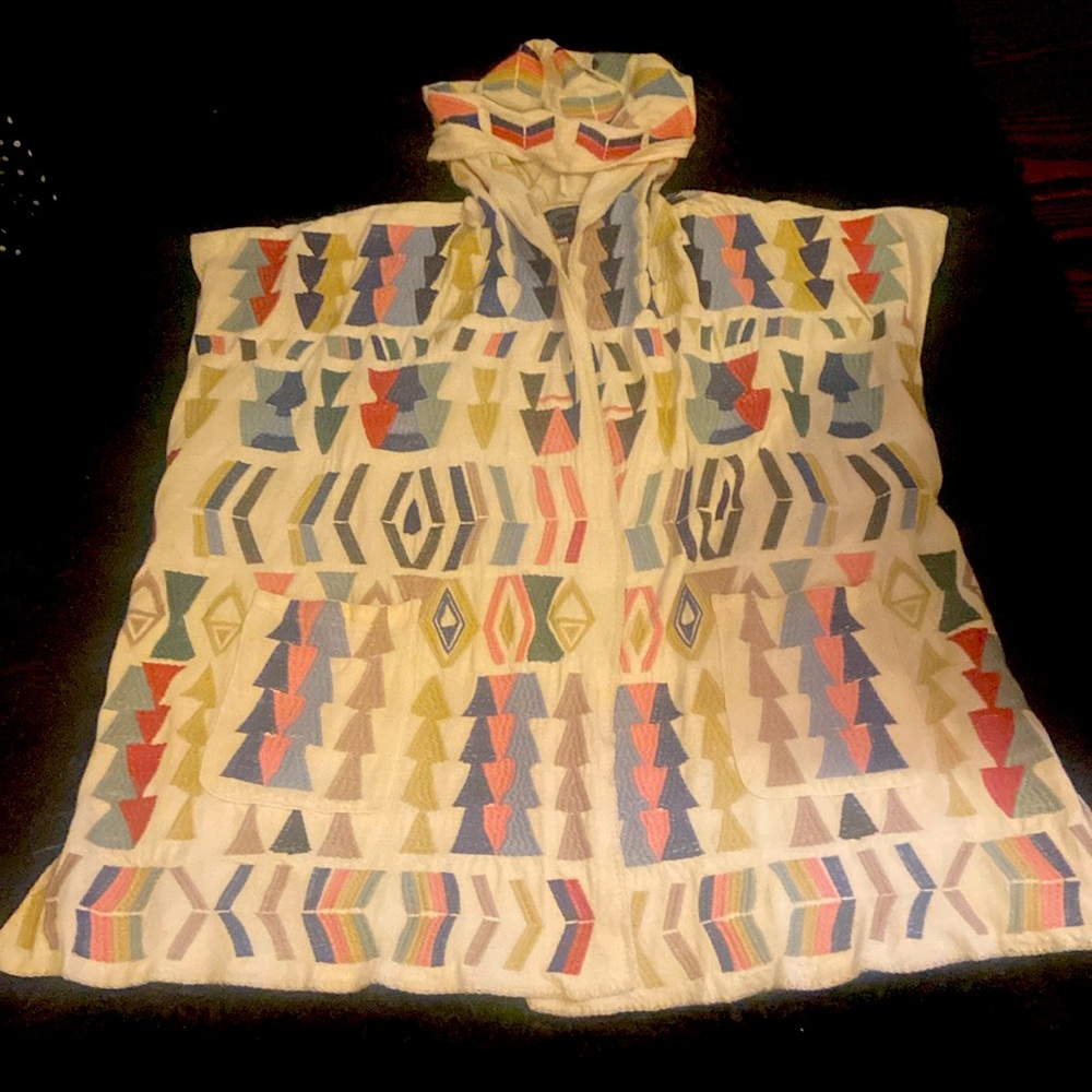 JOHNNY WAS sleeveless coat size Small.